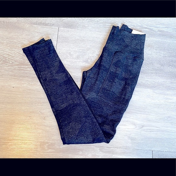 AERIE Leggings - Dark Camo Feel Comfy - Size XS NWOT - Picture 8 of 12